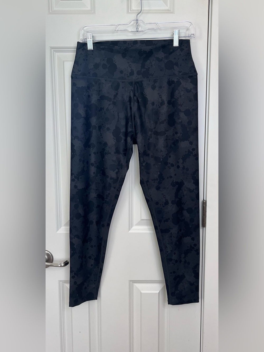 Sage Collective Inkblot Leggings NWOT
